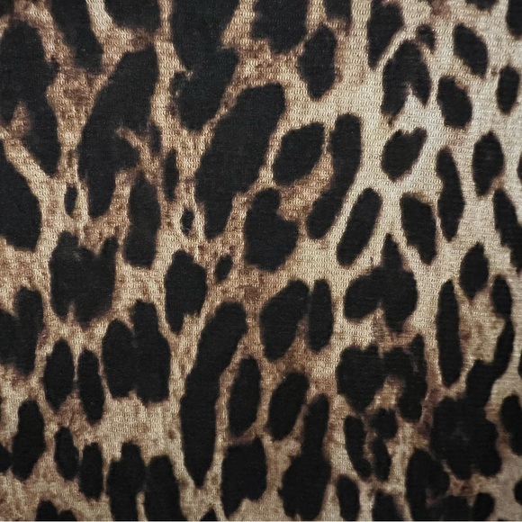 CHICO’S TOP, Size 0 / S, Tan & Brown Long Sleeve Animal Print Off the Shoulder - Picture 4 of 12